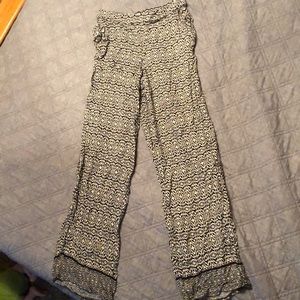 Solitaire tan and black pants size small